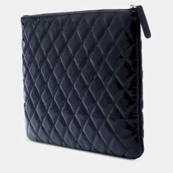 Pre Owned حقيبة كلتش شانيل متوسطة سوداء مبطنة لامع علبه