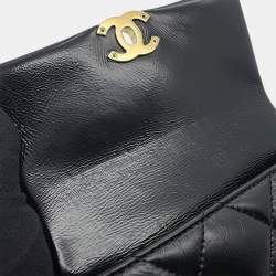 Pre Owned حقيبة شانيل بحمالة كتف ذات مقبض علوي جلد عجل لامع أسود مقلم حجم صغير