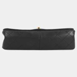 مملوكة مسبقًا حقيبة كتف سلسلة شانيل ماتلاسية كاملة من جلد الخراف الأسود حجم ٢٣