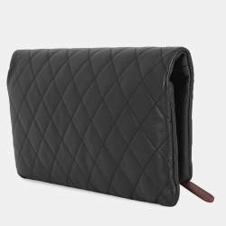 مملوكة مسبقًا Chanel Matelasse Clutch Bag Black Lambskin