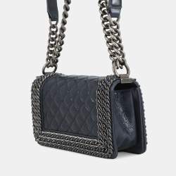 Pre Owned حقيبة شانيل بوي شانيل كتف بسلسلة جلد خروف كحلي حجم 20