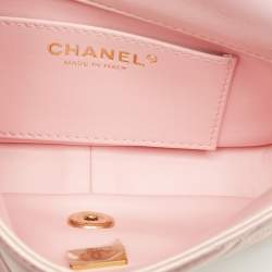 Pre Owned Chanel Pearl Crush Mini Pink Iridescent Quilted Leather Flap Bag