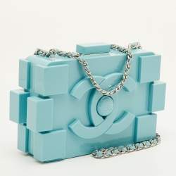 Pre Owned حقيبة كلتش شانيلا بوي سوبرماركت بوي بريك ليجو زجاجي خفيف أزرق بليكسيغراف