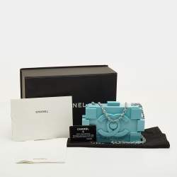 Pre Owned حقيبة كلتش شانيلا بوي سوبرماركت بوي بريك ليجو زجاجي خفيف أزرق بليكسيغراف