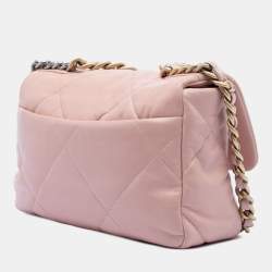 مملوكة مسبقًا حقيبة شانيل مبطنة جلد خروف وردي متوسطة الحجم مع غطاء رفرف