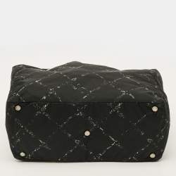 مملوكة مسبقًا Chanel Travel Line Black Quilted Print Nylon Tote
