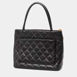 مملوكة مسبقًا حقيبة شانيل توت ميداليون كافيار أسود