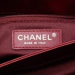 مملوكة مسبقًا Chanel Red Maxi Quilted Lambskin 3 Accordion Flap