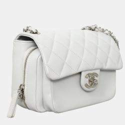 مملوكة مسبقًا حقيبة شانيل فلاب سحاب دائري سريع