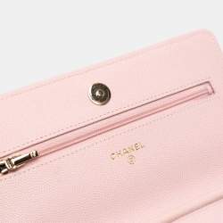 مملوكة مسبقًا محفظة شانيل CC وردية مبطنة كافيار على سلسلة
