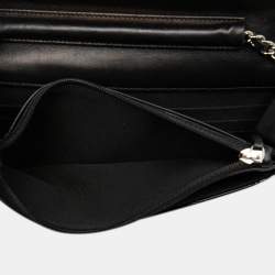 مملوكة مسبقًا محفظة شانيل CC مبطنة سوداء براءة اختراع بمشبك سلسلة