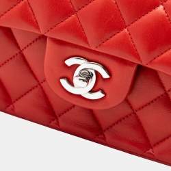 Pre Owned حقيبة شانيل جلد خراف كلاسيكية مزدوجة بغطاء أحمر متوسطة