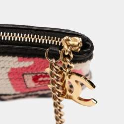 مملوكة مسبقًا Chanel Black Wool Needlepoint Precious Symbols Pochette