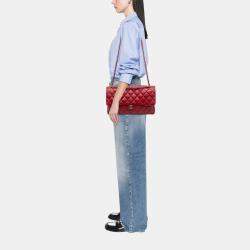 مملوكة مسبقًا Chanel Red Maxi Lambskin 3 Accordion Flap