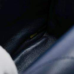 مملوكة مسبقًا حقيبة شانيل بغطاء مزدوج كافيار كلاسيكي كبير أزرق