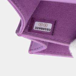 Pre Owned حامل بطاقات شانيل كوكا جلد خروف مبطن CC أرجواني على سلسلة