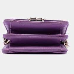 Pre Owned حامل بطاقات شانيل كوكا جلد خروف مبطن CC أرجواني على سلسلة