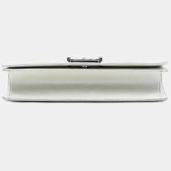 Pre Owned Chanel White Quilted Lambskin Boy Flap Clutch