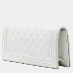 Pre Owned Chanel White Quilted Lambskin Boy Flap Clutch
