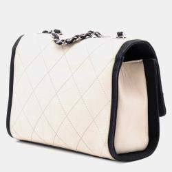 مملوكة مسبقًا حقيبة شانيل بني أسود CC جلد عجول مجعد وجروسجرين القلاب