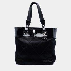 مملوكة مسبقًا حقيبة شانيل باريس بيانيتز سوداء صغيرة شعر مهر مخصر ومغلفة براءة اختراع