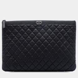 مملوكة مسبقًا Chanel Black Large Quilted Caviar Boy O Case Clutch