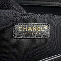 Pre Owned حقيبة تسوق شانيل ماتلاسي جلد عجل أسود حجم متوسط