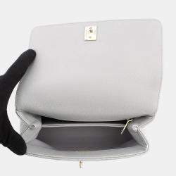 مملوكة مسبقًا Chanel Coco Handle 2Wayhandbag Ice Gray Caviar Leather Size XS