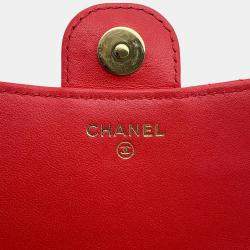 مملوكة مسبقًا Chanel Matelasse Flap Chain shoulder Phone Pouch Red Lambskin