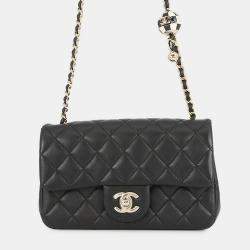 مملوكة مسبقًا Chanel Mini Matelasse Cocoball Chain shoulder Bag Black Lambskin Size 20