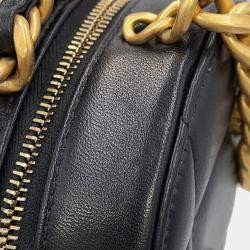 مملوكة مسبقًا Chanel Round Chain shoulder Bag Black Lambskin