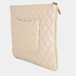 Pre Owned Chanel Matelasse Clutch Bag Beige Lambskin