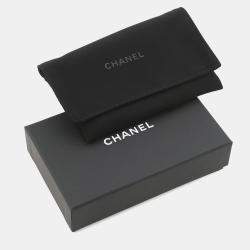 Pre Owned محفظة شانيـل الكلاسيكية بسحاب مصنوعة من جلد الكافيار الأسود رباعي якімاتelas!