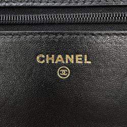 Pre Owned Chanel Matelasse Heart Chain Cc Logo Chain Wallet Black Lambskin