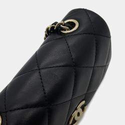 Pre Owned Chanel Matelasse Chainclutch Bag Black Lambskin Size Mini