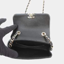 Pre Owned Chanel Matelasse Chainclutch Bag Black Lambskin Size Mini