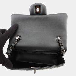 مملوكة مسبقًا Chanel Mini Matelasse Chain shoulder Bag Black Lambskin Size 20