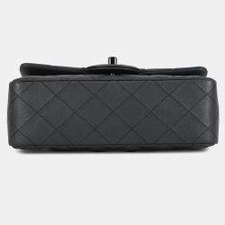 مملوكة مسبقًا Chanel Mini Matelasse Chain shoulder Bag Black Lambskin Size 20