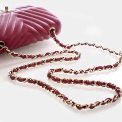 Pre Owned حقيبة شانيل بغطاء كلاسيكي صغير مستطيل من جلد الخروف للشاكتة