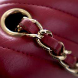 Pre Owned حقيبة شانيل بغطاء كلاسيكي صغير مستطيل من جلد الخروف للشاكتة