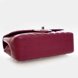 Pre Owned حقيبة شانيل بغطاء كلاسيكي صغير مستطيل من جلد الخروف للشاكتة