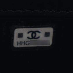 Pre Owned Chanel Quilted Resin CC Heart Small Patent Leather Clutch With Chain