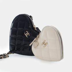 Pre Owned Chanel Quilted Resin CC Heart Small Patent Leather Clutch With Chain