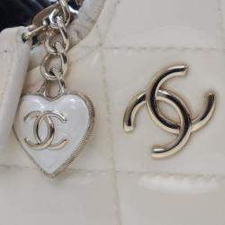 Pre Owned Chanel Quilted Resin CC Heart Small Patent Leather Clutch With Chain