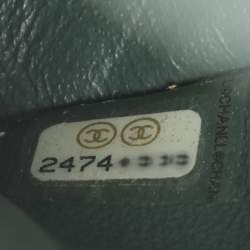 مملوكة مسبقًا Chanel Classic Double Flap Medium Green Chevron Leather Shoulder Bag