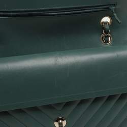 مملوكة مسبقًا Chanel Classic Double Flap Medium Green Chevron Leather Shoulder Bag