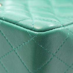 Pre Owned حقيبة شانيال صغيرة كتف من جلد الخراف بلون أخضر مع تطريز متعرج