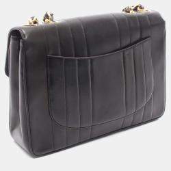 Pre Owned حقيبة كتف شانيل مادموازيل كبيرة بعلامة كوكو غطاء مفرد من جلد الخراف سوداء