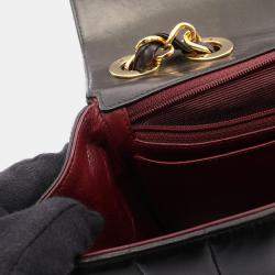 Pre Owned حقيبة كتف شانيل مادموازيل كبيرة بعلامة كوكو غطاء مفرد من جلد الخراف سوداء