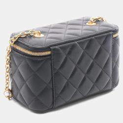 مملوكة مسبقًا Chanel Matelasse Small Vanity Shoulder Bag Leather Black